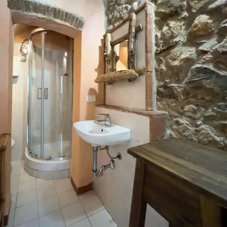 Amandolo Farm stay *