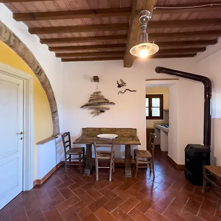 Amandolo Farm stay Cavo
